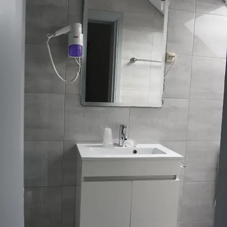 Senhor De 2* Matosinhos (Porto)