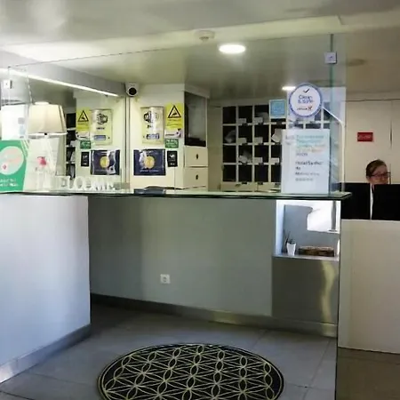 马托西纽什塞纽尔德酒店 2* 马托西纽什