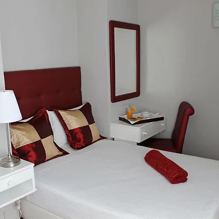 Senhor De Hotel 2*